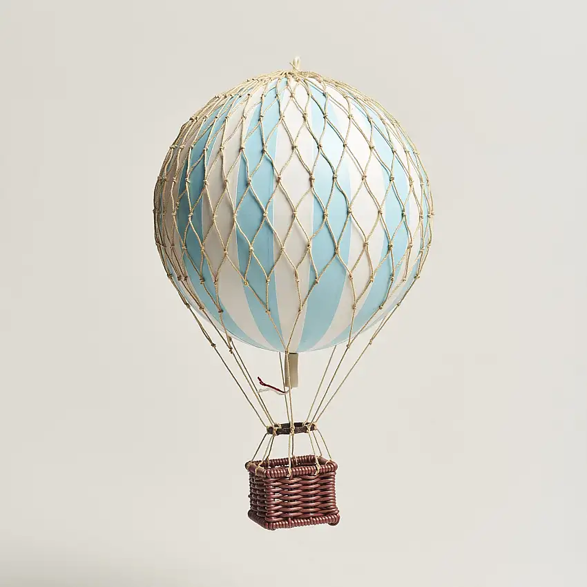 Travels Light Balloon Light Blue