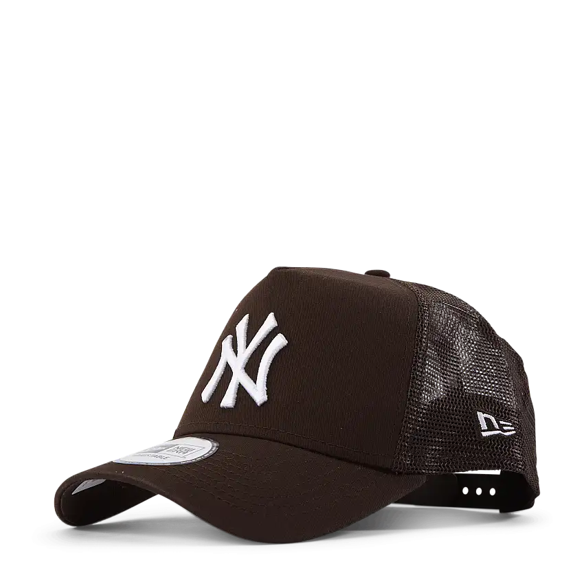 New Era League Ess Trucker