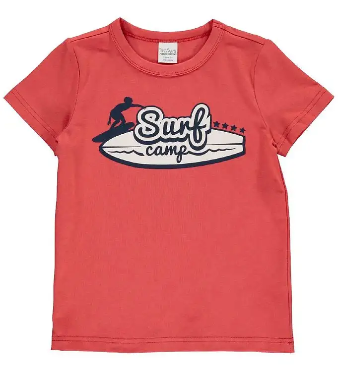 Freds World T-shirt - Surf Läger - Tranbär