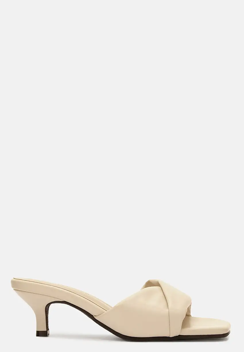 Ana Heeled Sandal 27791717