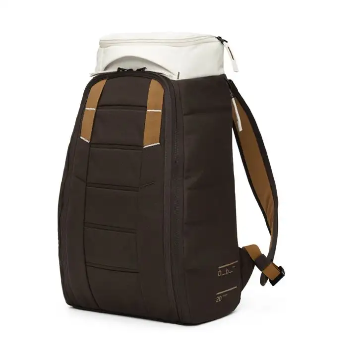 Hugger Backpack 20L 50893429