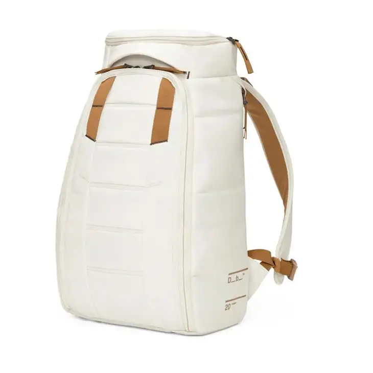 Hugger Backpack 20L 97020175