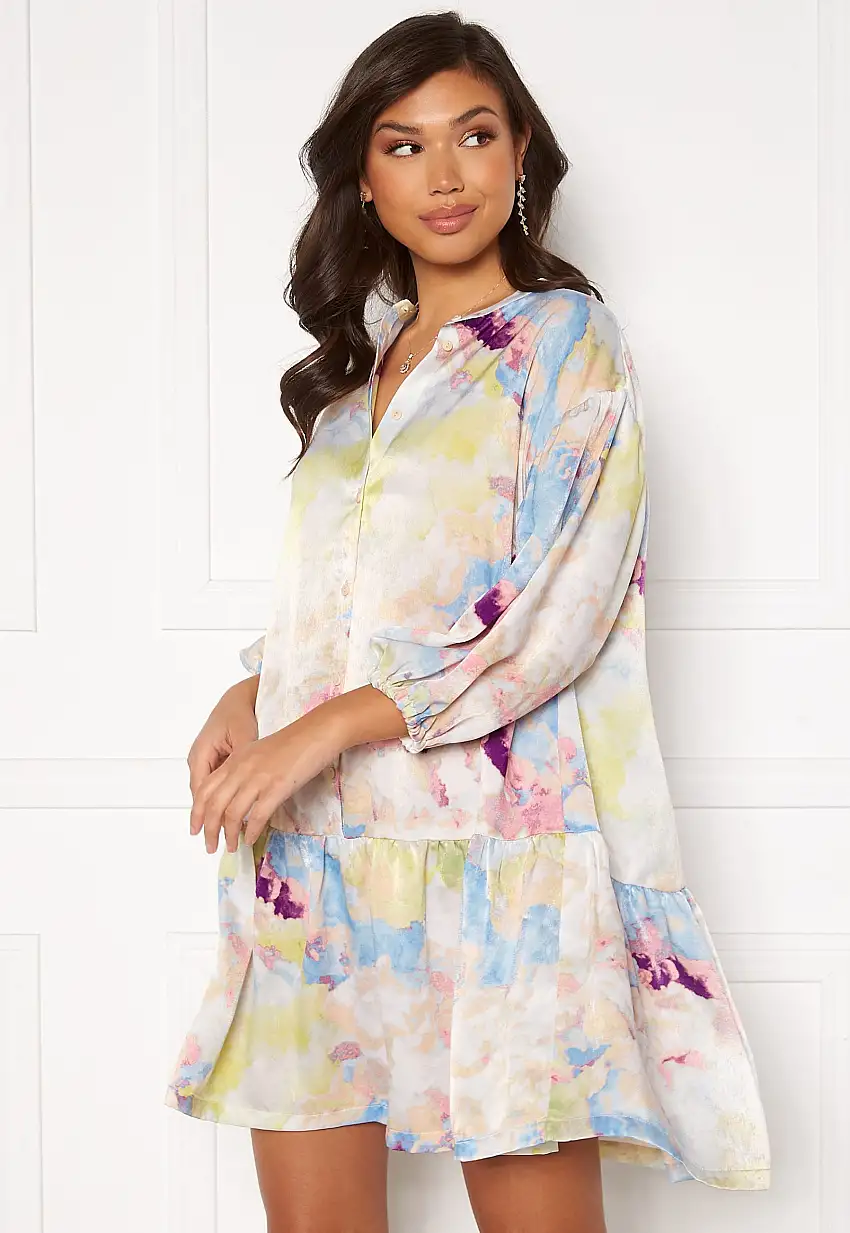 Cloudy Dress 62473151