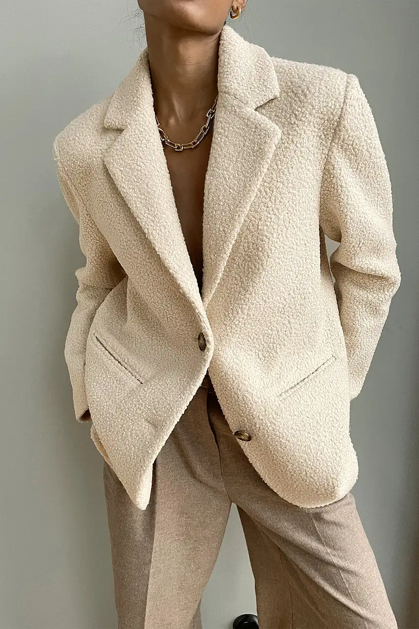 Fluffig kavaj Beige