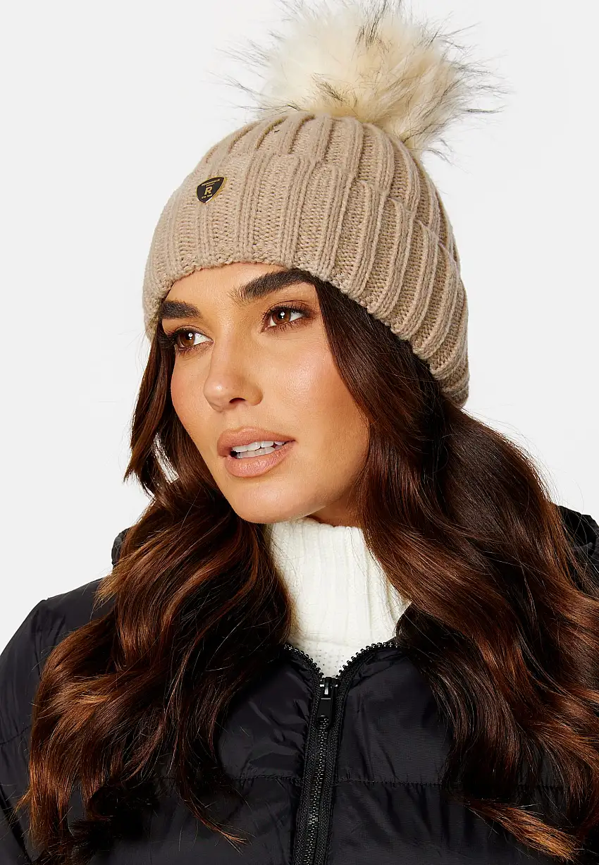 Pom Pom Hat 96056326